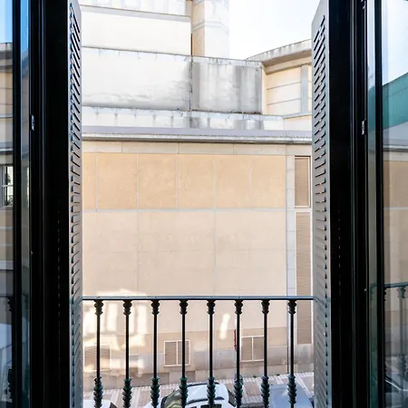 Duplex Con Terraza Junto A La Catedral Apartament Sewilla